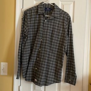 NWOT Vineyard Vines Mens grey checked button down shirt. Size L.